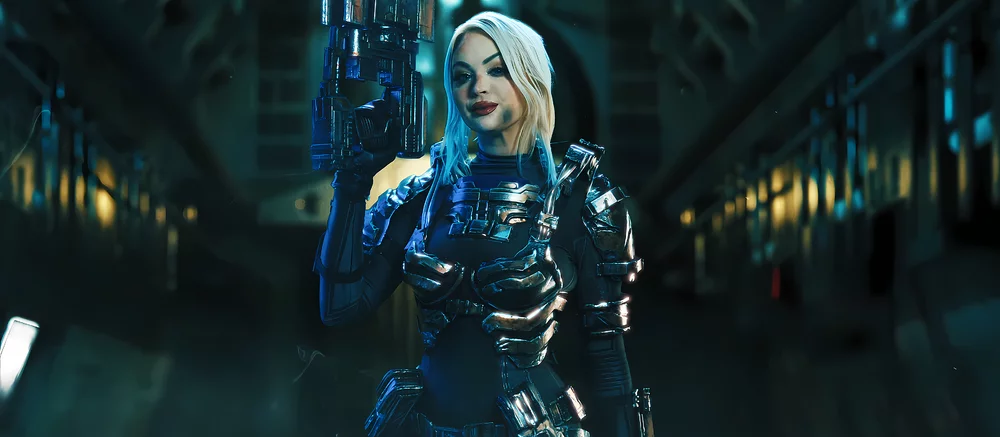 Девушка, у которой 600 тыс подписчиков, сделала залипательный косплей Айзека из Dead Space. Выглядит просто бомбически