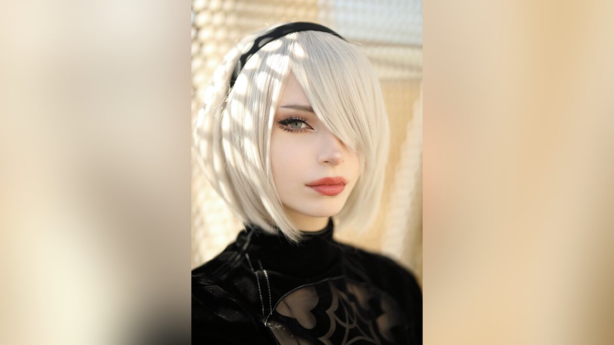 Красивая итальянка показала косплей незабываемой 2B из Nier: Automata