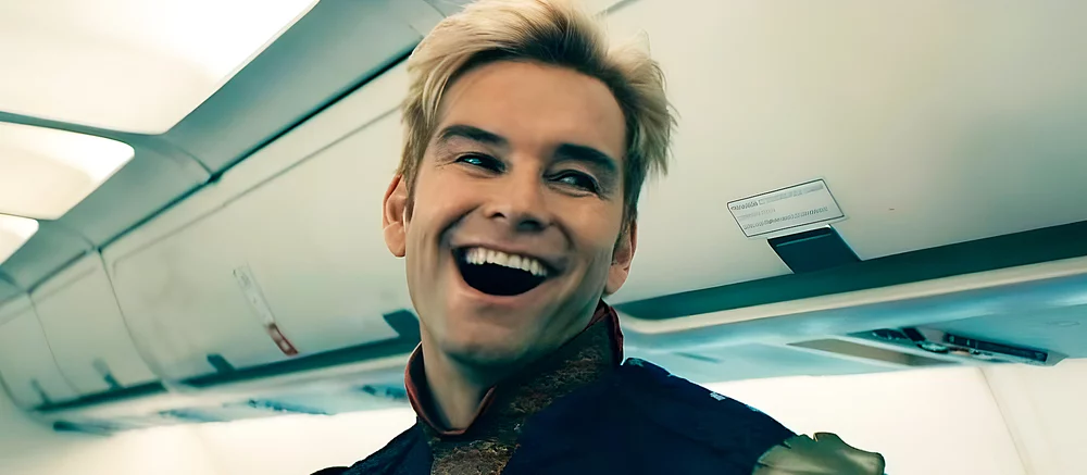 Какой Хоумлендер круче? В сети показали, как отличается персонаж из «Пацанов» в Mortal Kombat 1 и Call of Duty