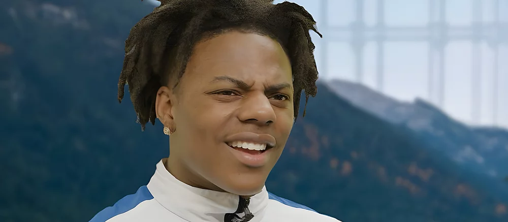 Стример спрятался под ковер, когда запустил фейерверк прямо в комнате — видео