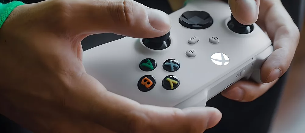 Microsoft вводит новую систему страйков на Xbox. За нарушение правил игрока могут заблокировать на целый год