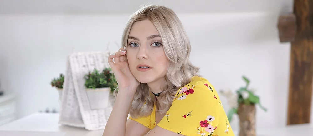 Порноактриса Ева Эльфи призвала фанатов Dota 2 подписаться на ее OnlyFans — это поможет призовому фонду The International 2023