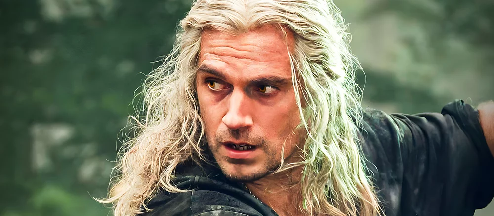 В сети узнали, сколько денег потратят на ремейк «Горца» с Генри Кавиллом, который снимет режиссер «Джона Уика»