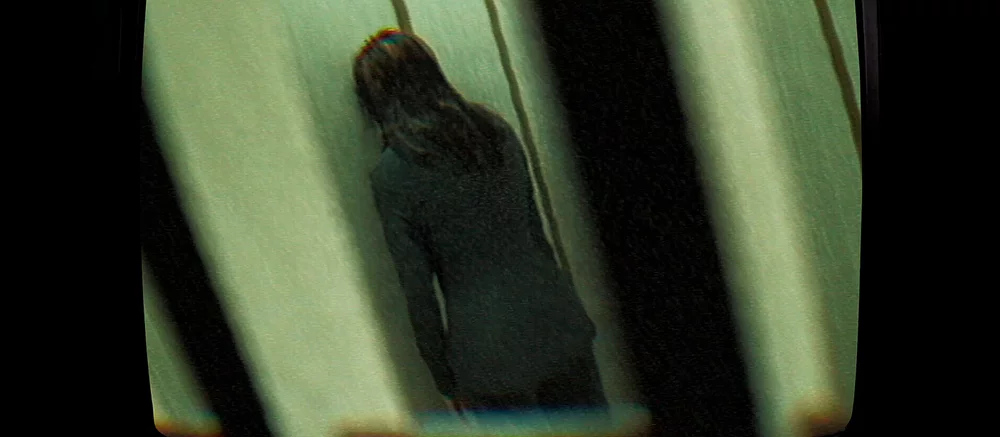 В Steam вышел бесплатный VHS-хоррор с несколькими концовками. У него 92% положительных отзывов