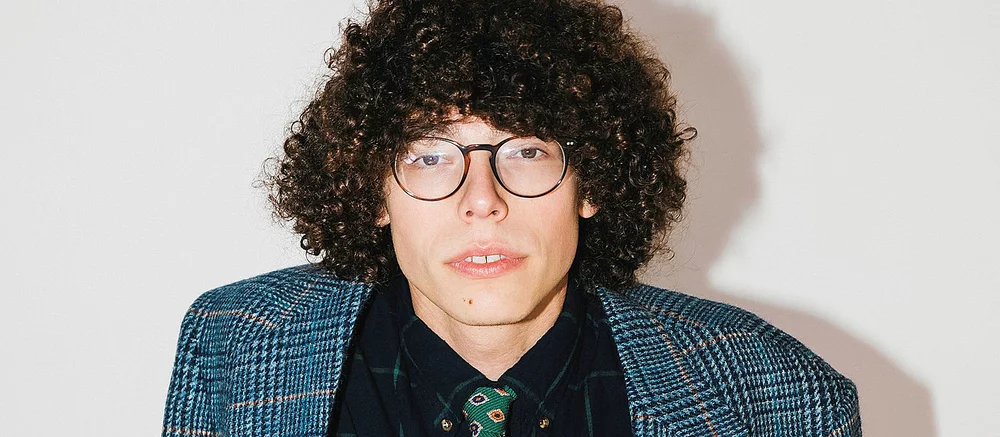 Голливудский советник по TikTok-контенту Рис Фельдман раскрыл секрет успеха в создании роликов. Нужно смотреть мемы