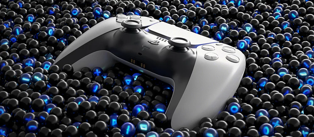 Появились реальные фотографии PS5 Slim. На них показано, насколько она меньше, чем обычная версия