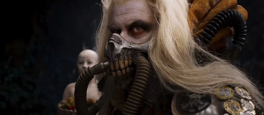 Постапокалипсис, Аня Тейлор-Джой и Крис Хемсворт — вышел эпичный трейлер «Фуриосы» по «Безумному Максу»