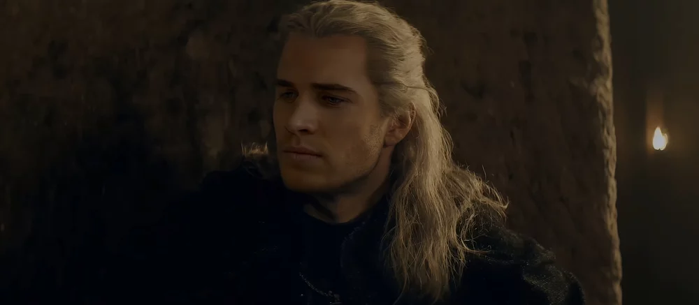 Ютубер вновь заменил Генри Кавилла в «Ведьмаке» на Лиама Хемсворта и показал фанатские кадры из четвертого сезона