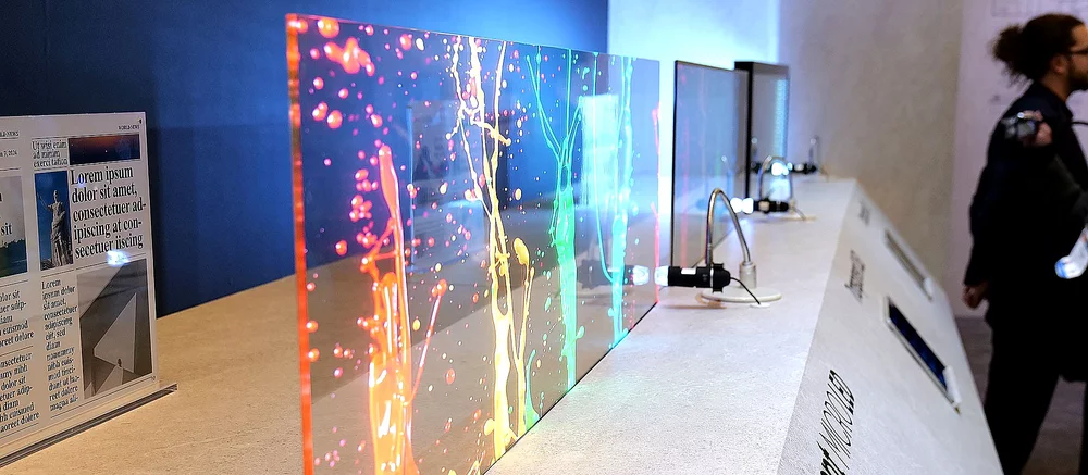 Samsung впервые показала прозрачный дисплей Micro LED — над ним работали шесть лет