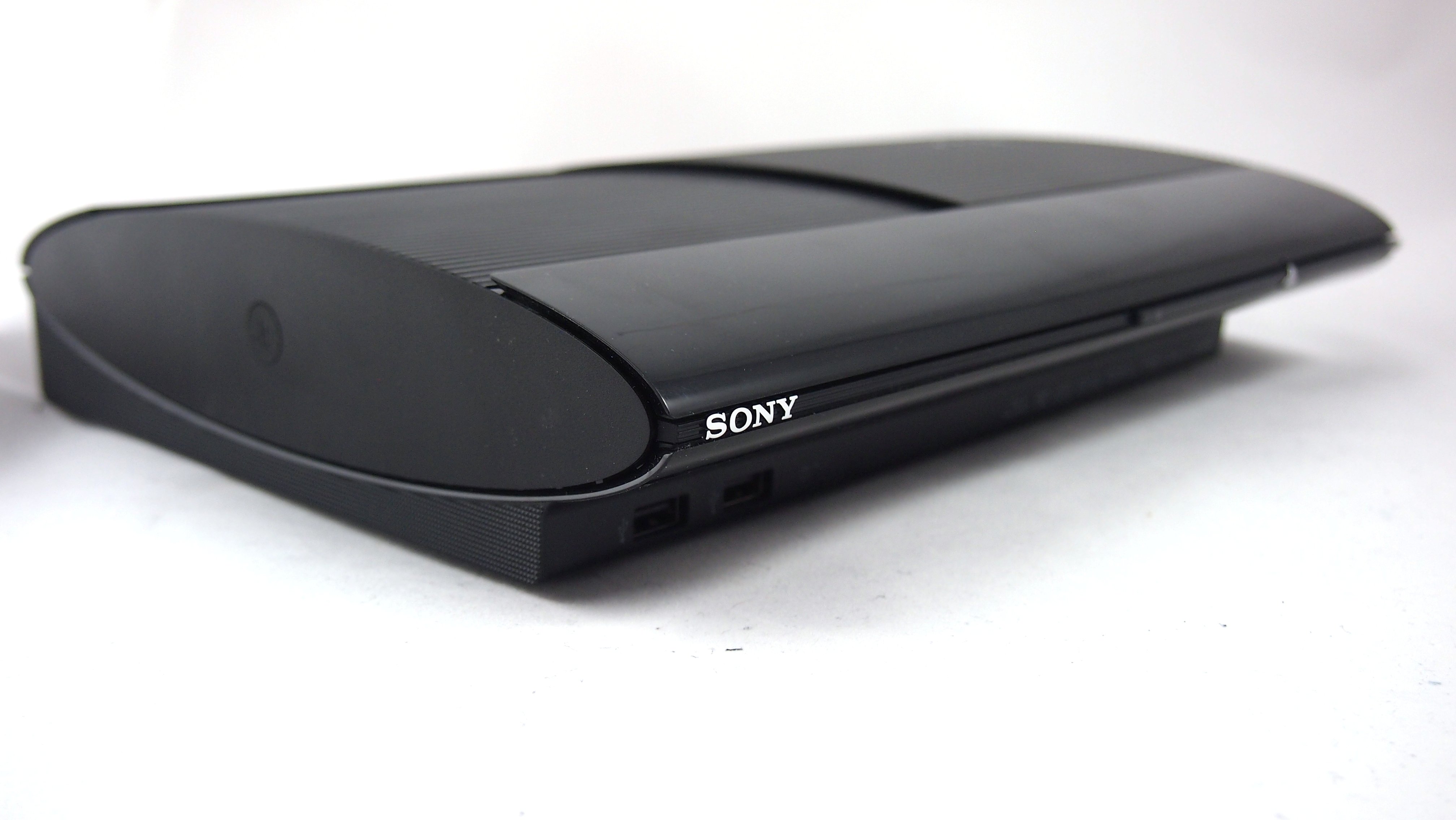 
          Sony выпустила новую версию системного ПО для PS3 спустя почти 18 лет после выхода консоли
        