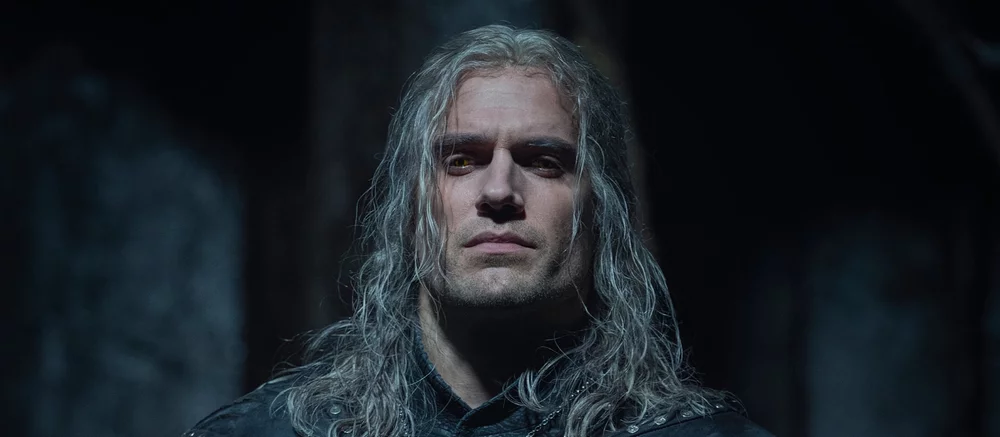 Фото: Лиам Хемсворт в образе Геральта из Ривии на съемках четвертого сезона «Ведьмака»