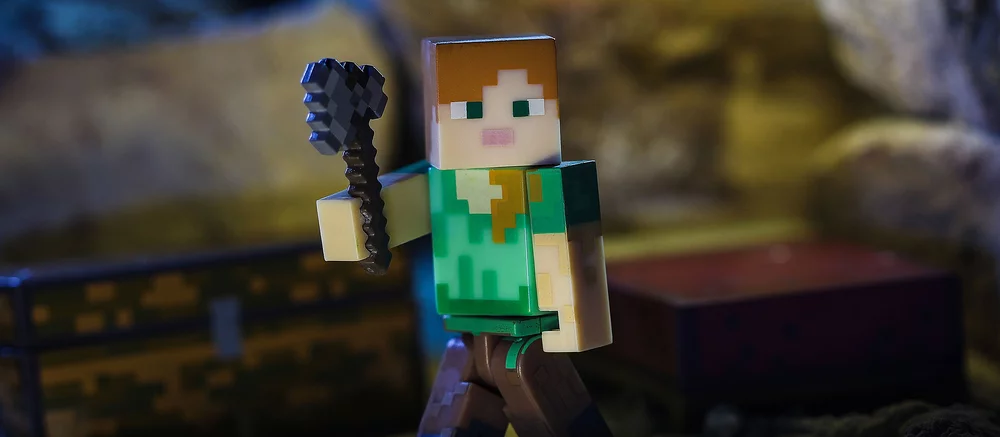 Создатель Minecraft показал скриншот будущего «рогалика» от первого лица