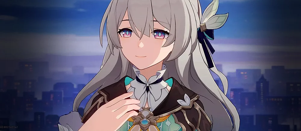 Девушка показала красивый косплей на Светлячка из Honkai: Star Rail