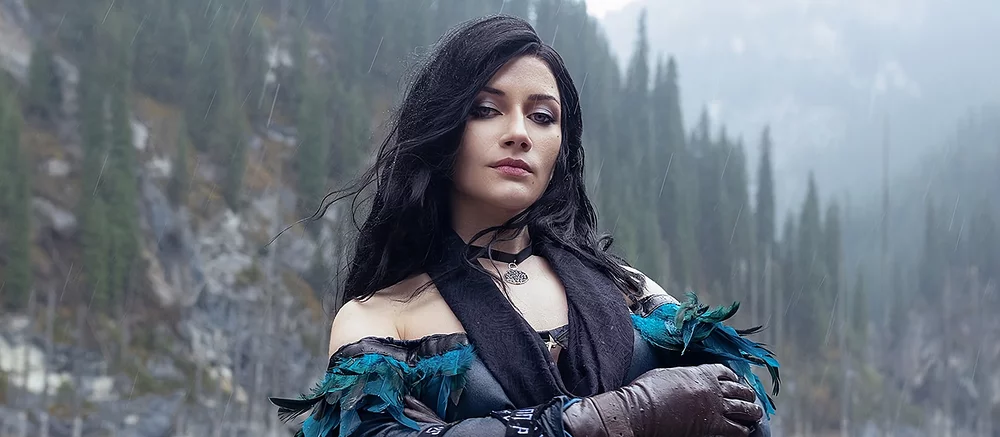 Российская любимица CD Projekt RED красиво закосплеила Йеннифэр из The Witcher 3