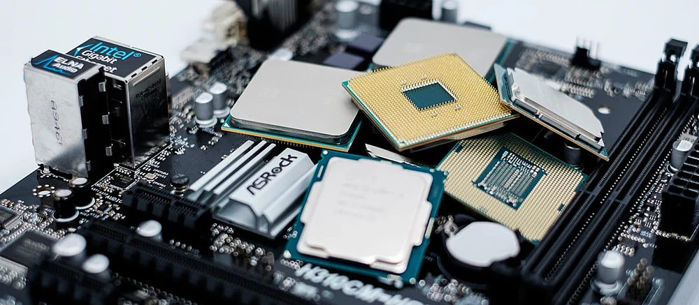Россия столкнулась с дефицитом процессоров из-за резкого снижения поставок