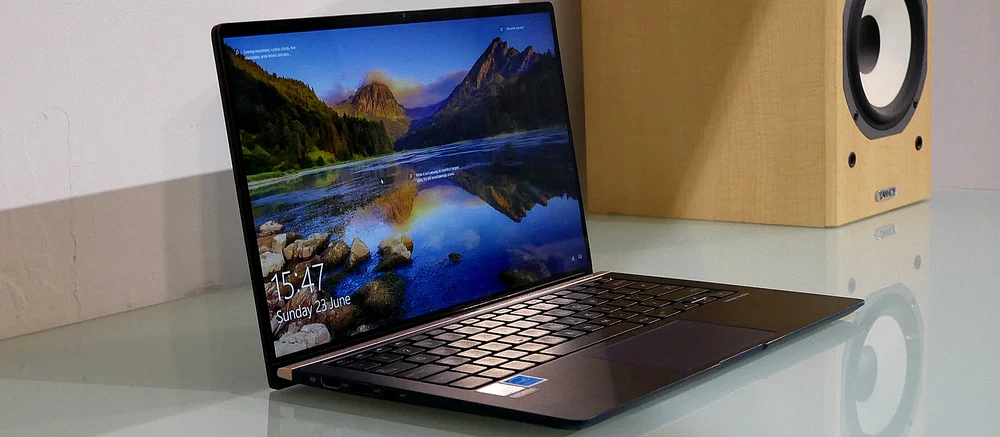 ASUS представила ZenBook 14 Air с OLED-экраном и длительной автономностью