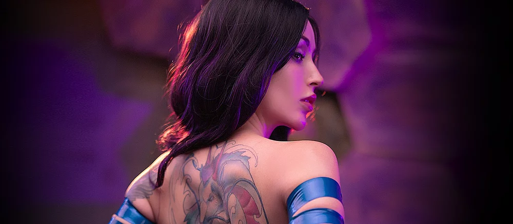 Девушка сделала «взрослый» косплей на Псайлок из «Людей Икс»