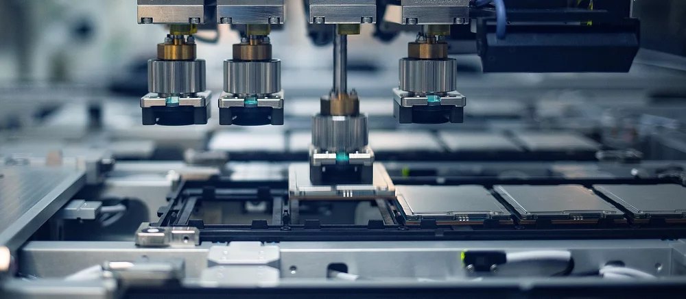 Intel заморозила строительство фабрик в Европе