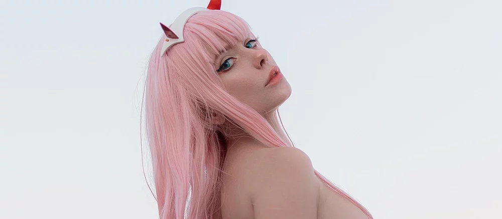 Косплеерша показала реальную Зеро Ту из аниме «Милый во Франксе»