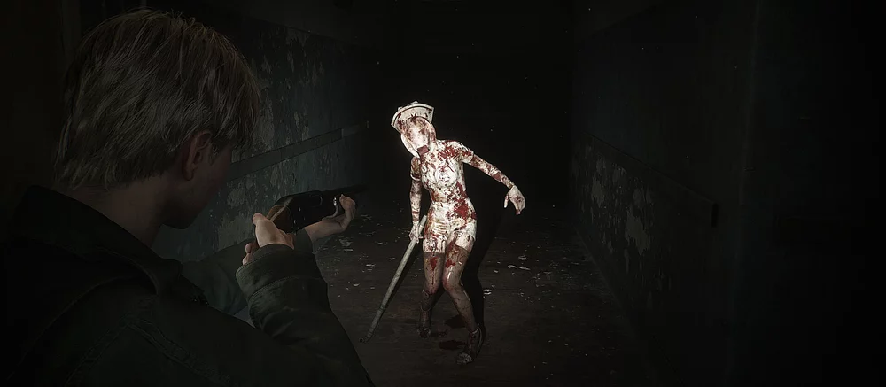 Много геймплея Silent Hill 2 Remake: прибытие в туманный город и первые противники