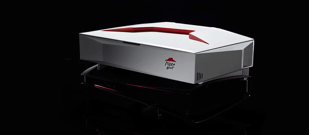 Pizza Hut превратила PS5 в подогреватель для пиццы