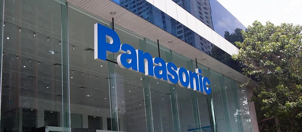 Почти Cyberpunk 2077: основателя Panasonic «воскресят» с помощью ИИ