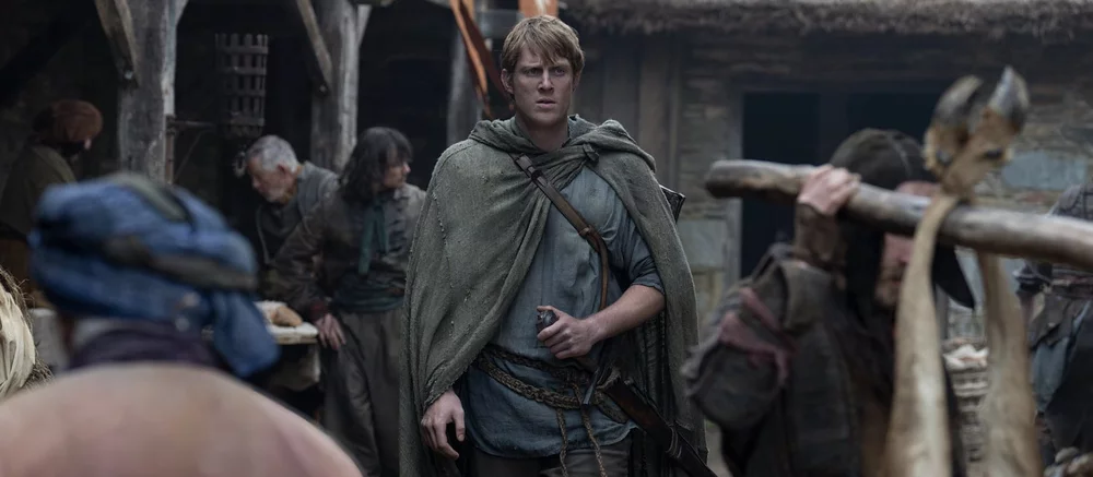 Показаны новые кадры из спин-оффа «Игры престолов» про странствующего рыцаря