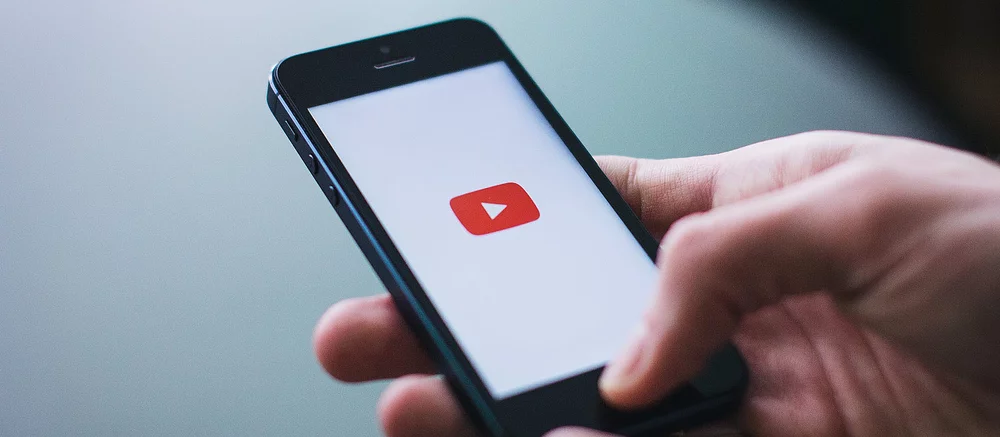 В Роскомнадзоре отреагировали на новость об ускорении YouTube