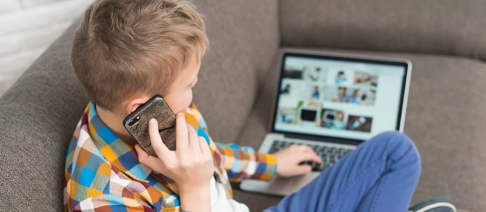 В России предложили запретить соцсети для детей младше 14 лет