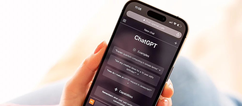 ChatGPT получил телефонный номер и аккаунт в WhatsApp