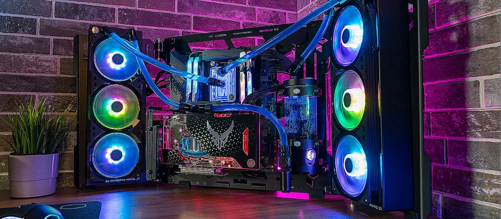 Cooler Master представила модульные корпуса для ПК MasterFrame