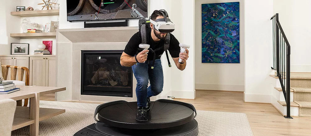 Представлена беговая дорожка для полного погружения в VR — Omni One Core