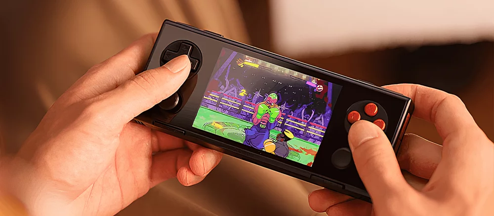 Представлена ретроконсоль Antec Core Micro с экраном 3,5 дюйма