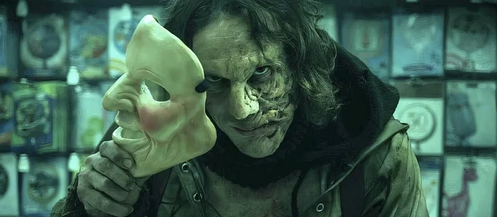 Вышел новый трейлер ужастика про злого Питера Пэна, убивающего людей