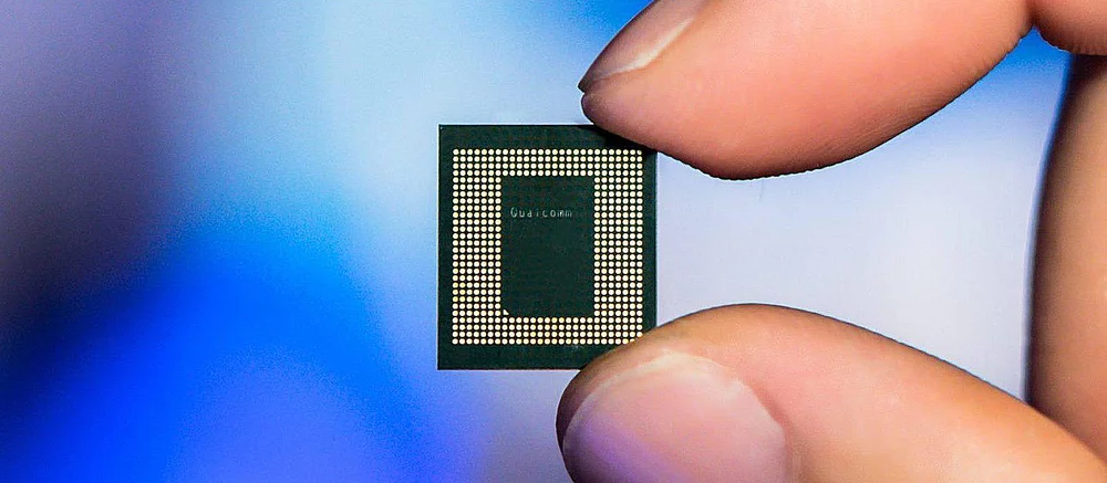 Гонка мобильных процессоров: Qualcomm и MediaTek ускоряют выпуск флагманских чипов
