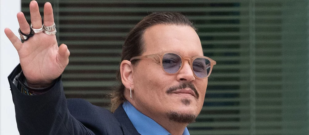 Джонни Депп вернулся в Голливуд. Первый кадр фильма «Пьяница», на котором актёра почти не узнать