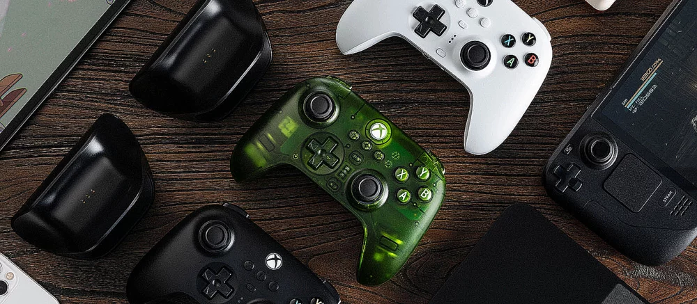 Проводной для Xbox, беспроводной для всех: представлен новый контроллер от 8BitDo