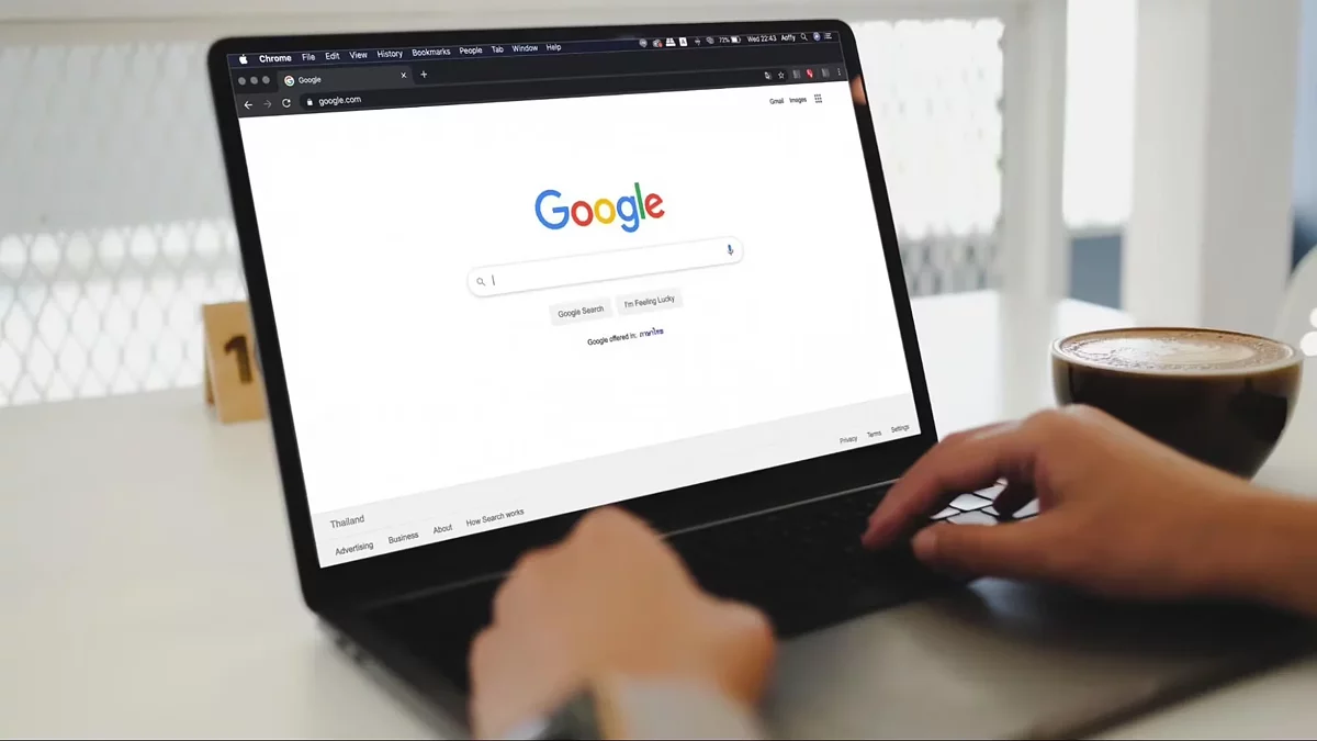 The search engine goes to one address – Google.com The search engine goes to one address – Google.com