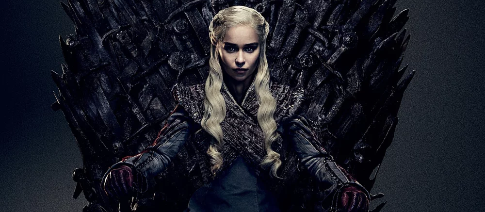 Косплеерша раздела Дейенерис Таргариен из «Игры престолов»