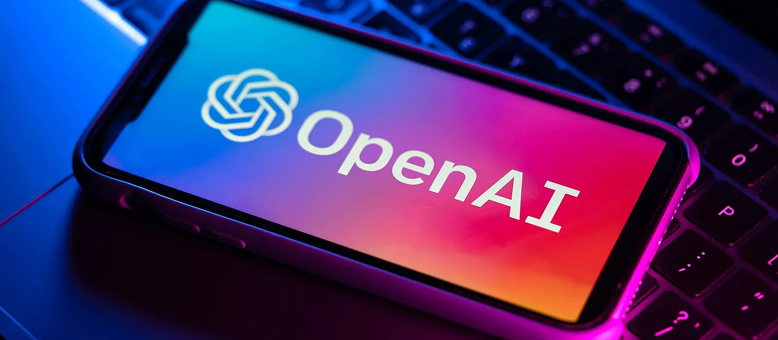 OpenAI и Джони Айв запускают проект устройств будущего за $6,5 млрд