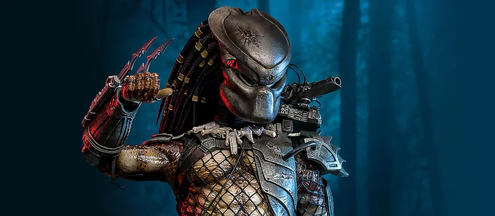 Показана новая коллекционная фигурка Хищника, с которой можно снять маску