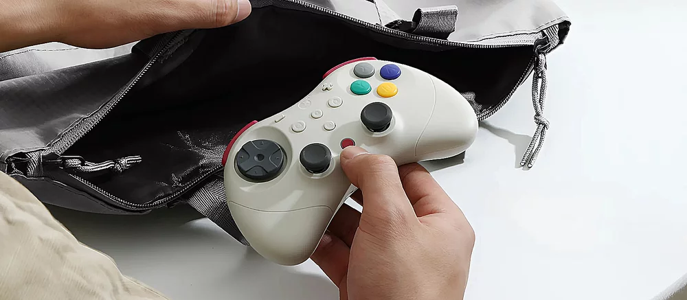 Sega Saturn в новом формате: представлен геймпад GuliKit Elves 2 Pro