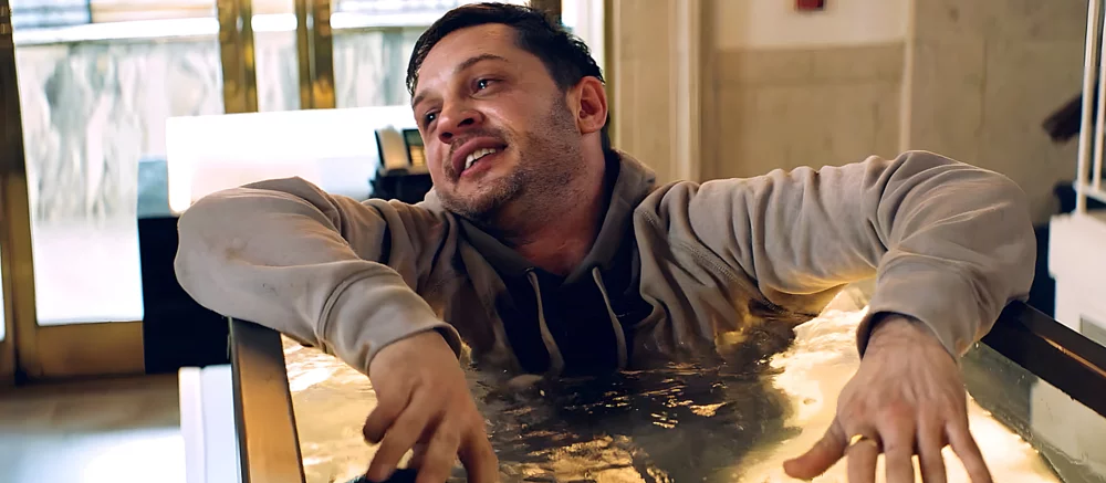 «Все разваливается» — Том Харди раскрыл подробности о своем пострадавшем теле из-за экшен-ролей