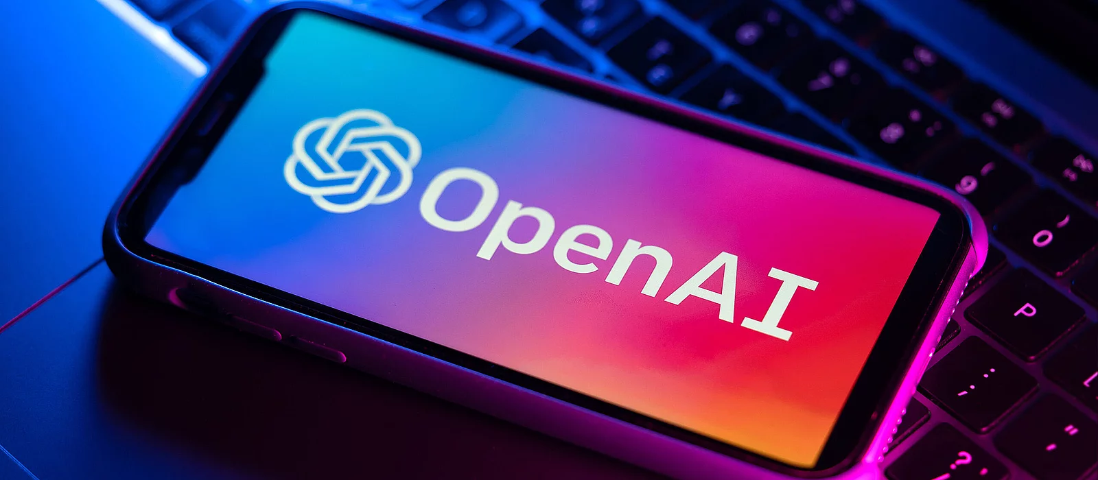 Глобальный сбой OpenAI: ChatGPT, Sora и API недоступны для пользователей по всему миру