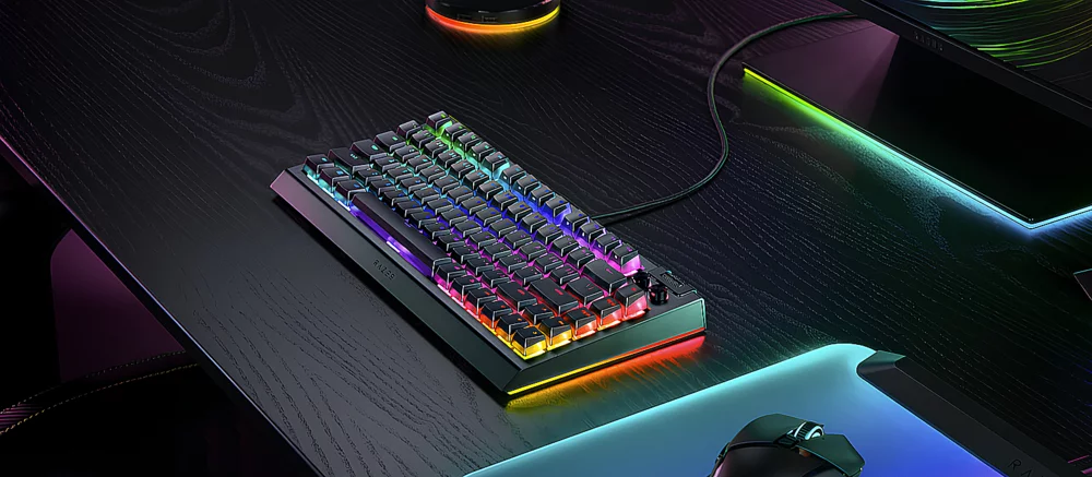 Razer представила клавиатуру BlackWidow V4 75% для самостоятельной сборки
