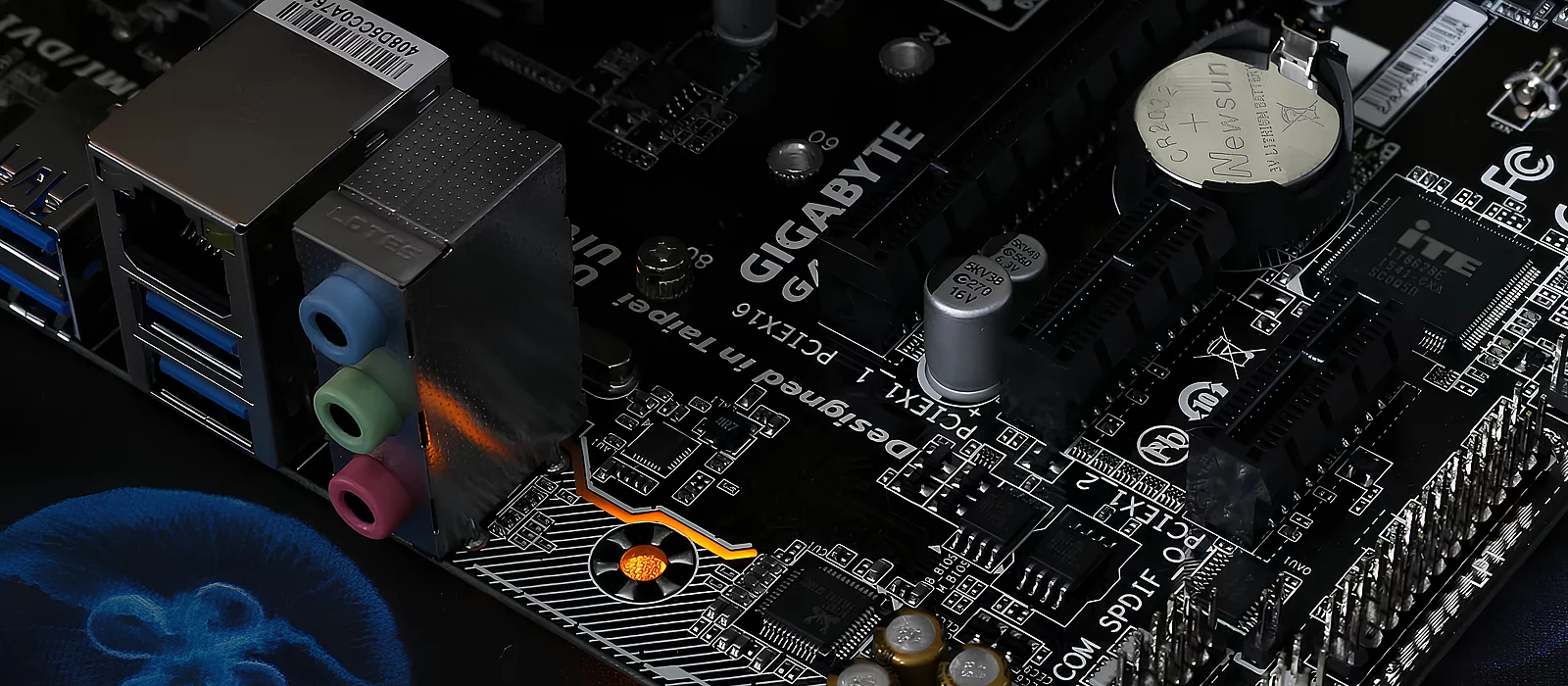 Владельцам Gigabyte: новое обновление RGB может «убить» материнскую плату
