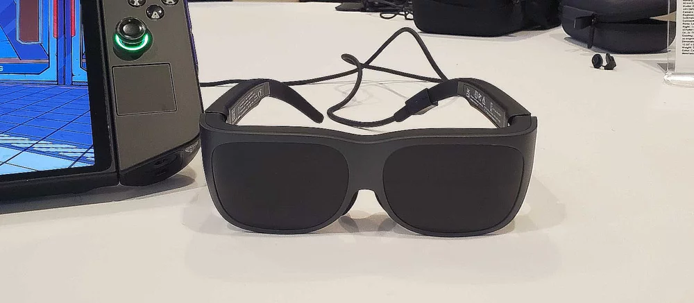 Lenovo анонсировала AR-очки для геймеров с преобразованием 2D в 3D