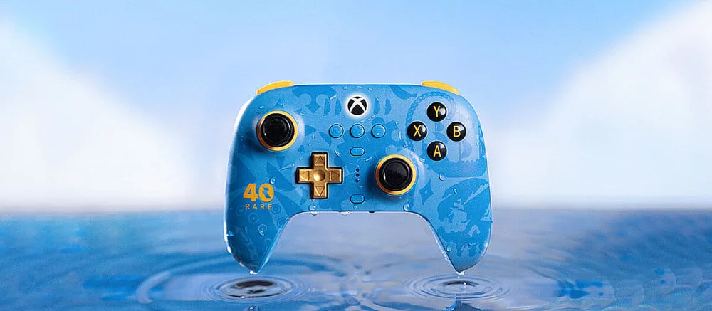 8BitDo выпустила уникальный геймпад в честь 40-летия Rare