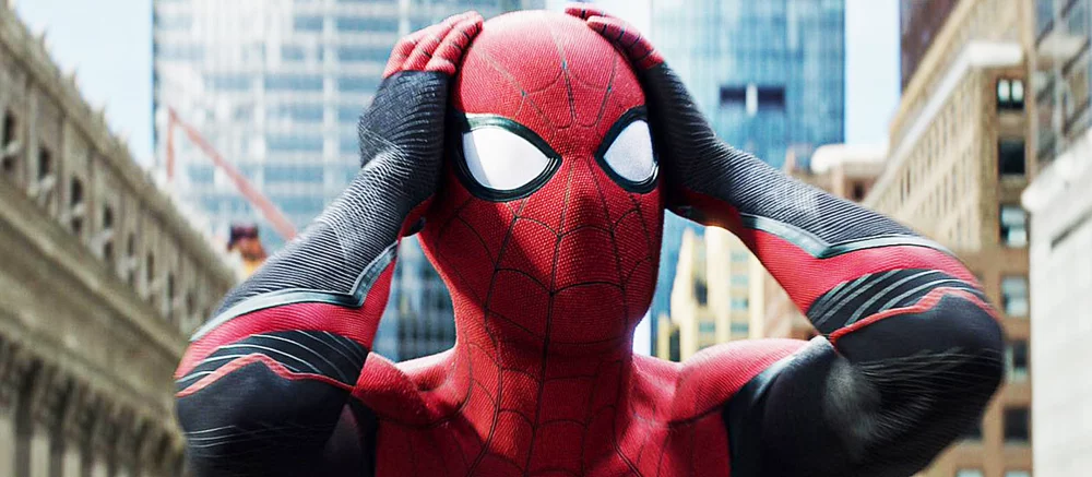 Sony показала съемки нового «Человека-паука» — Том Холланд в супергеройском костюме на улице встретился с фанатами