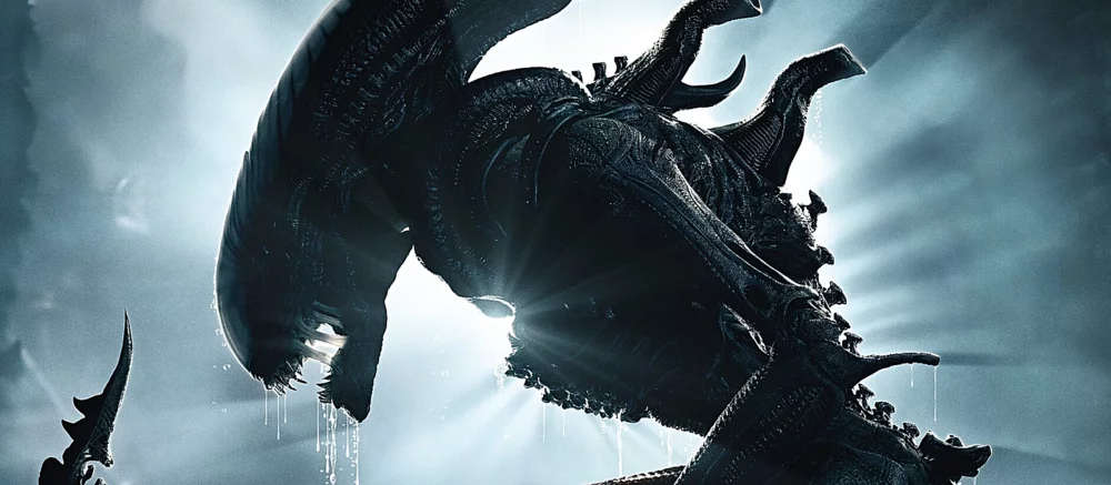 Не Чужой, а наш: кадры со съёмок «Чужого: Земля» показали ксеноморфа в «адидасах»